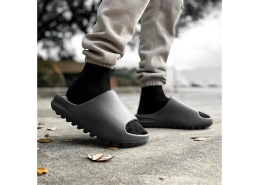 Yeezy Slide Onyx