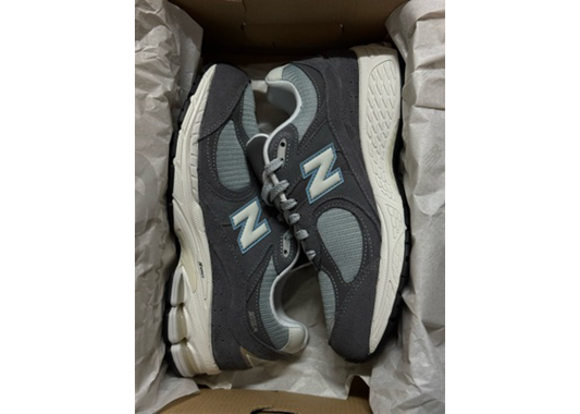 New Balance 2002R Magnent Lead