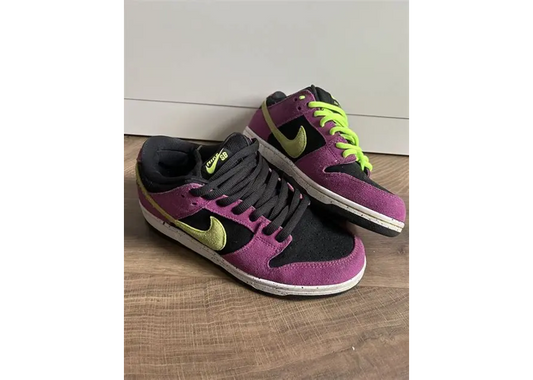 SB Dunk Low ACG Plum