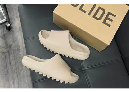 Yeezy Slide Pure