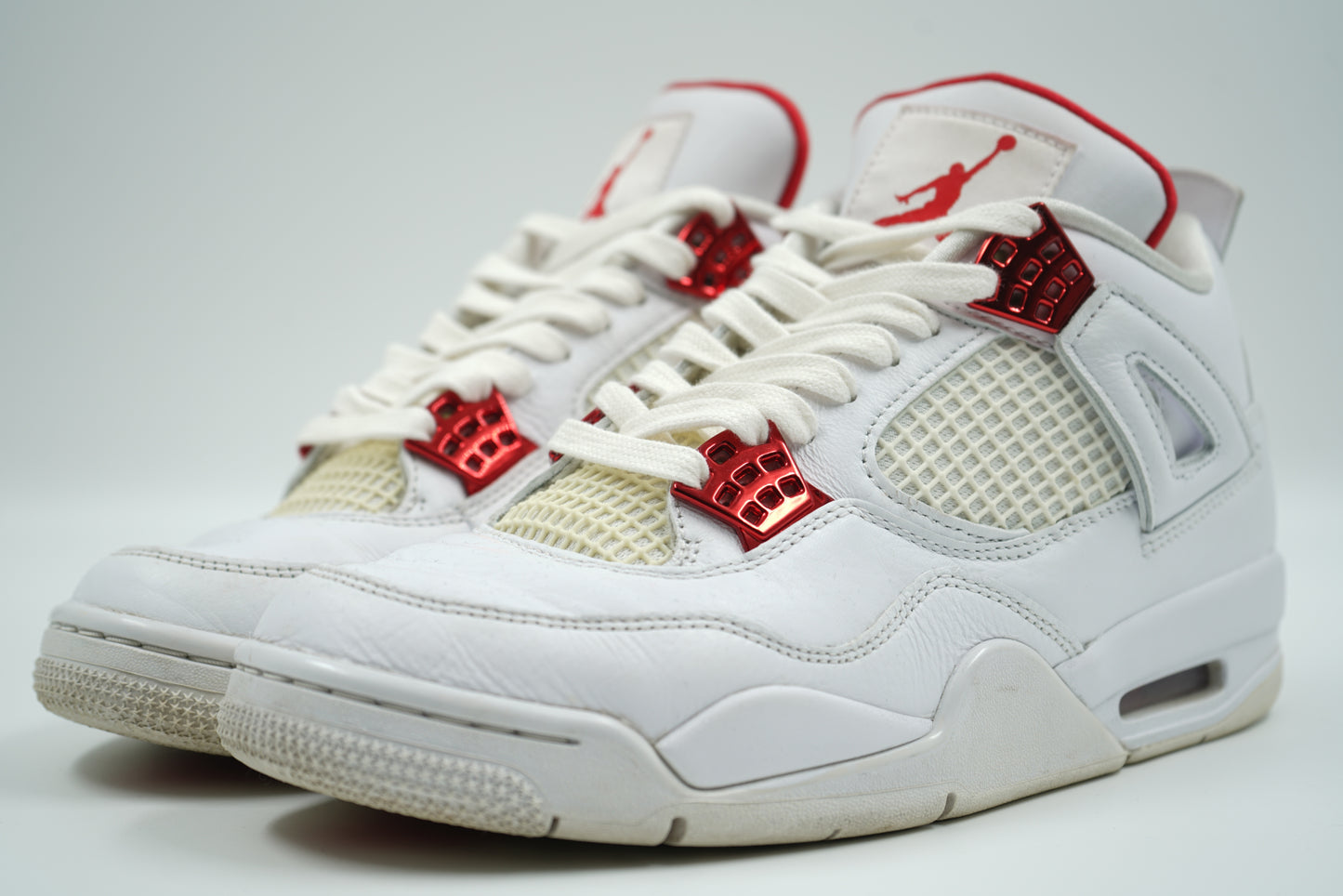 Air Jordan 4 Metallic Red