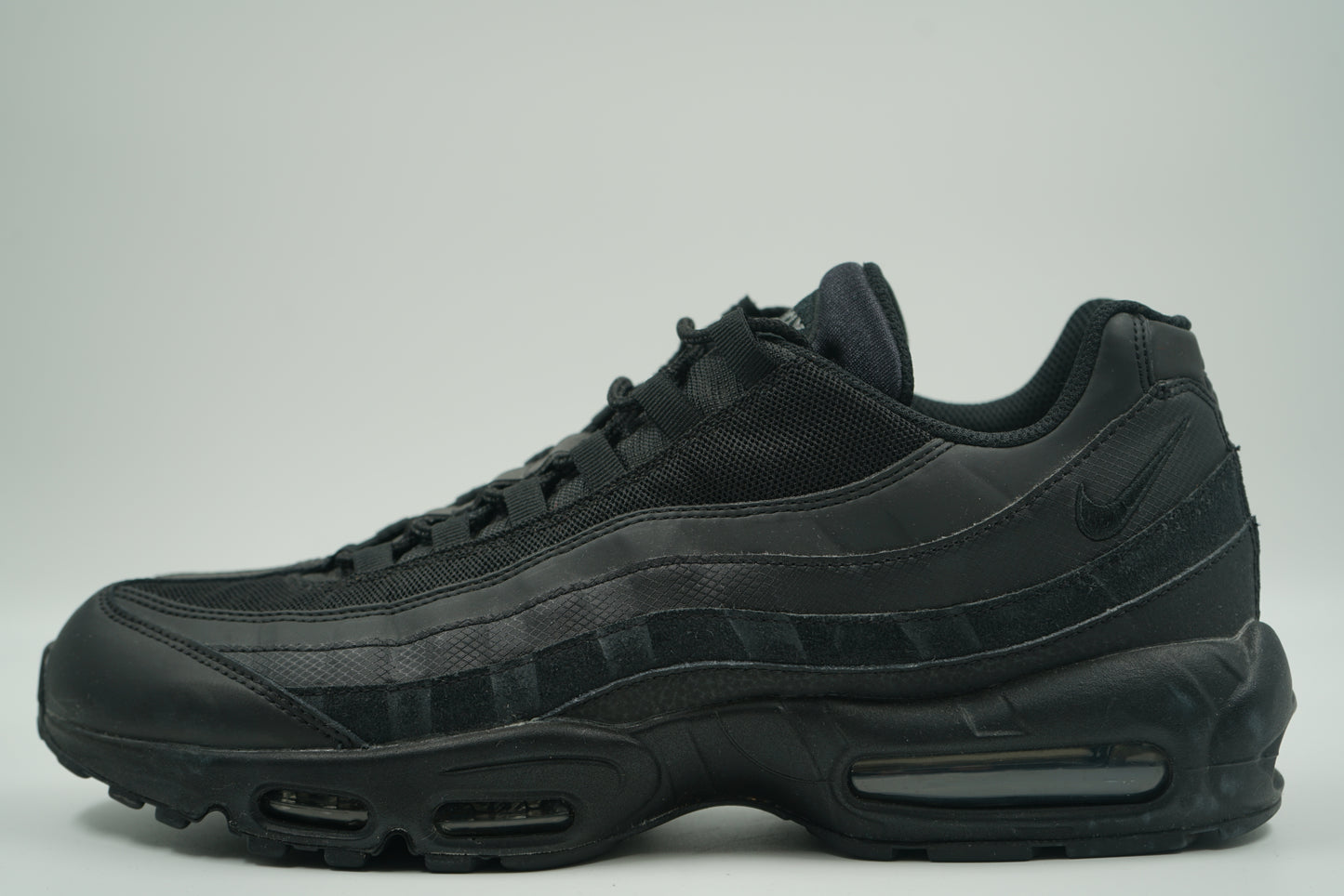 Air Max 95 Essential Triple Black