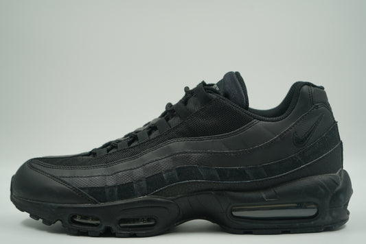 Air Max 95 Essential Triple Black
