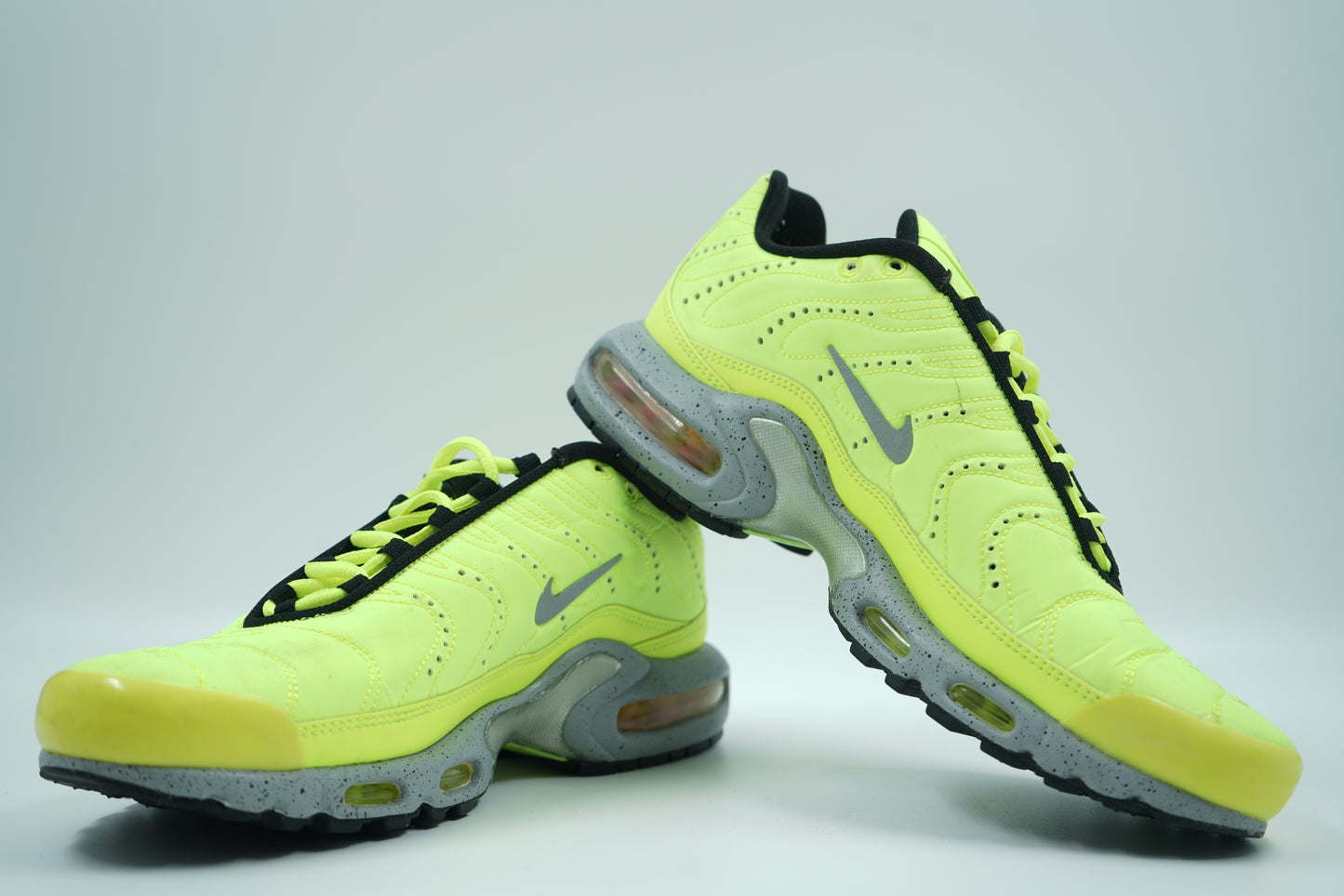 Air Max Plus Premium Volt