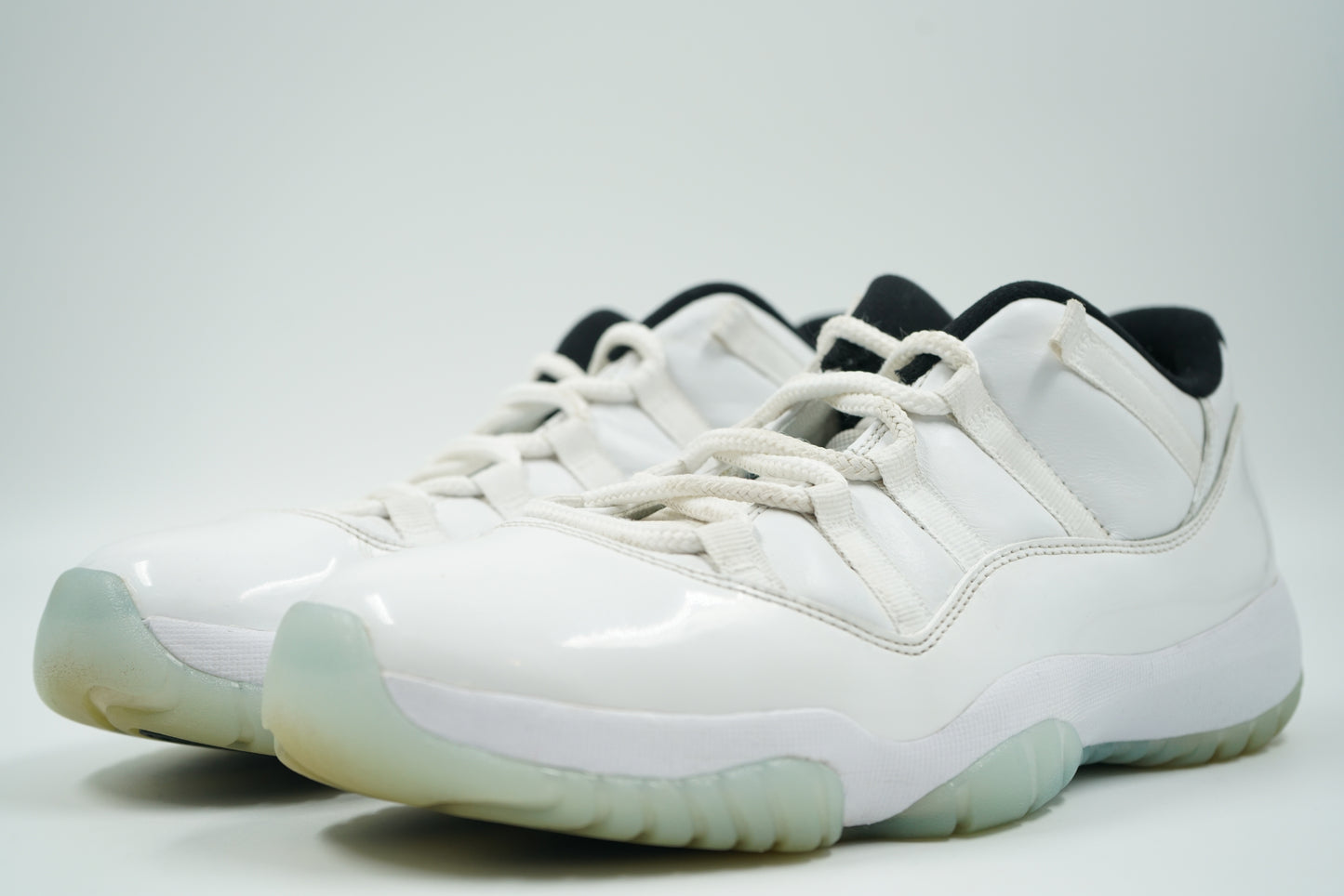 Air Jordan 11 Retro Low Legend Blue