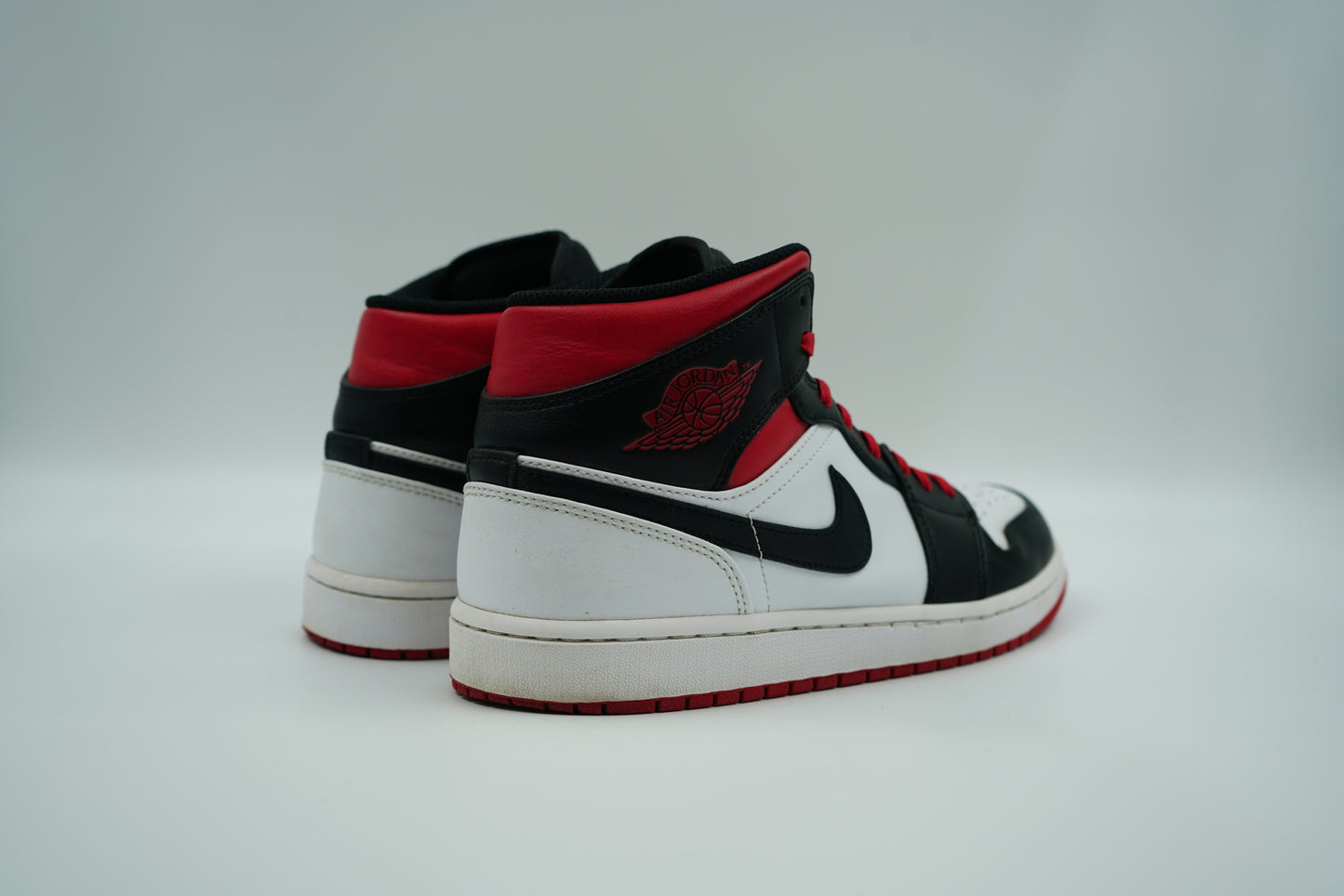 Air Jordan 1 Mid Gym Red Black