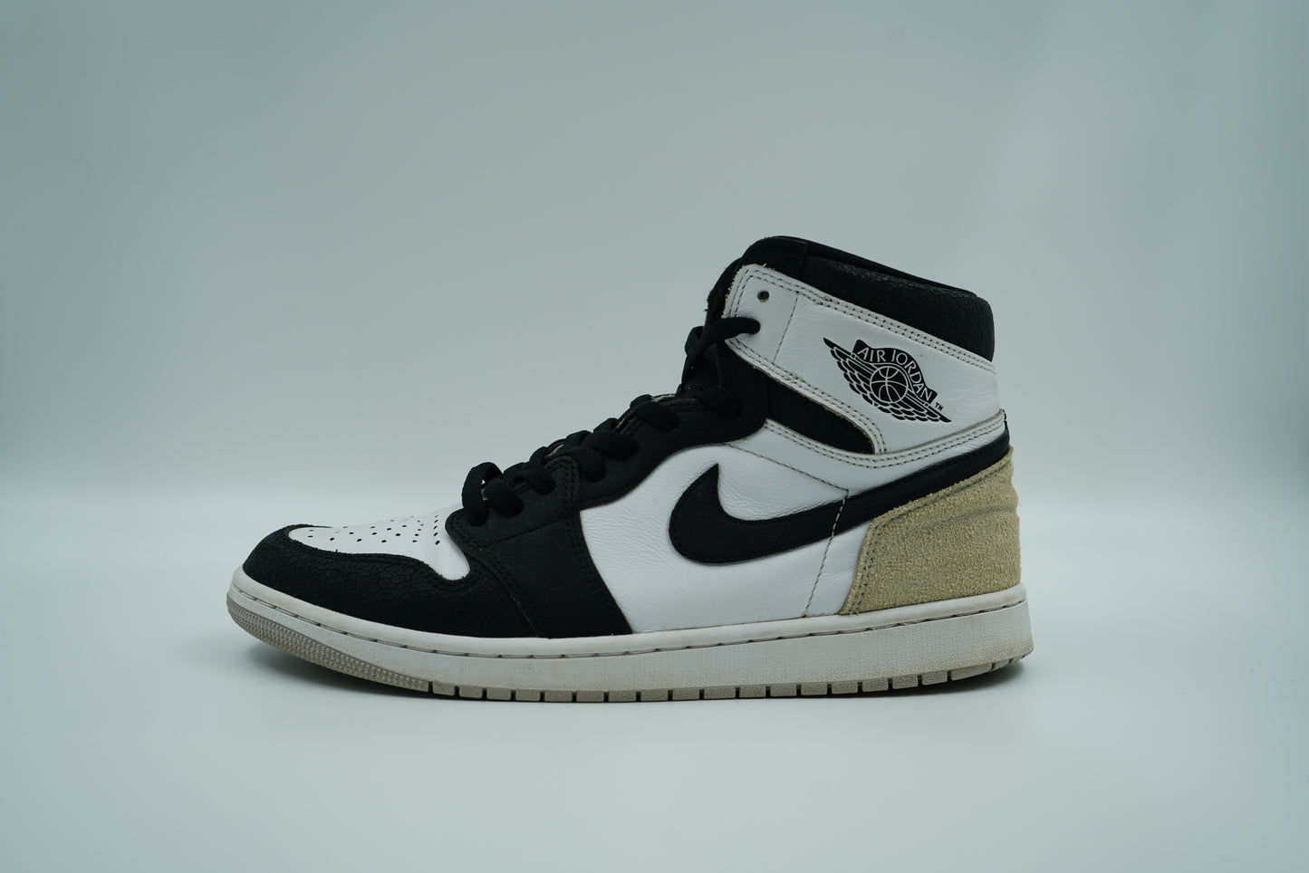 Air Jordan 1 Retro High OG Stage Haze