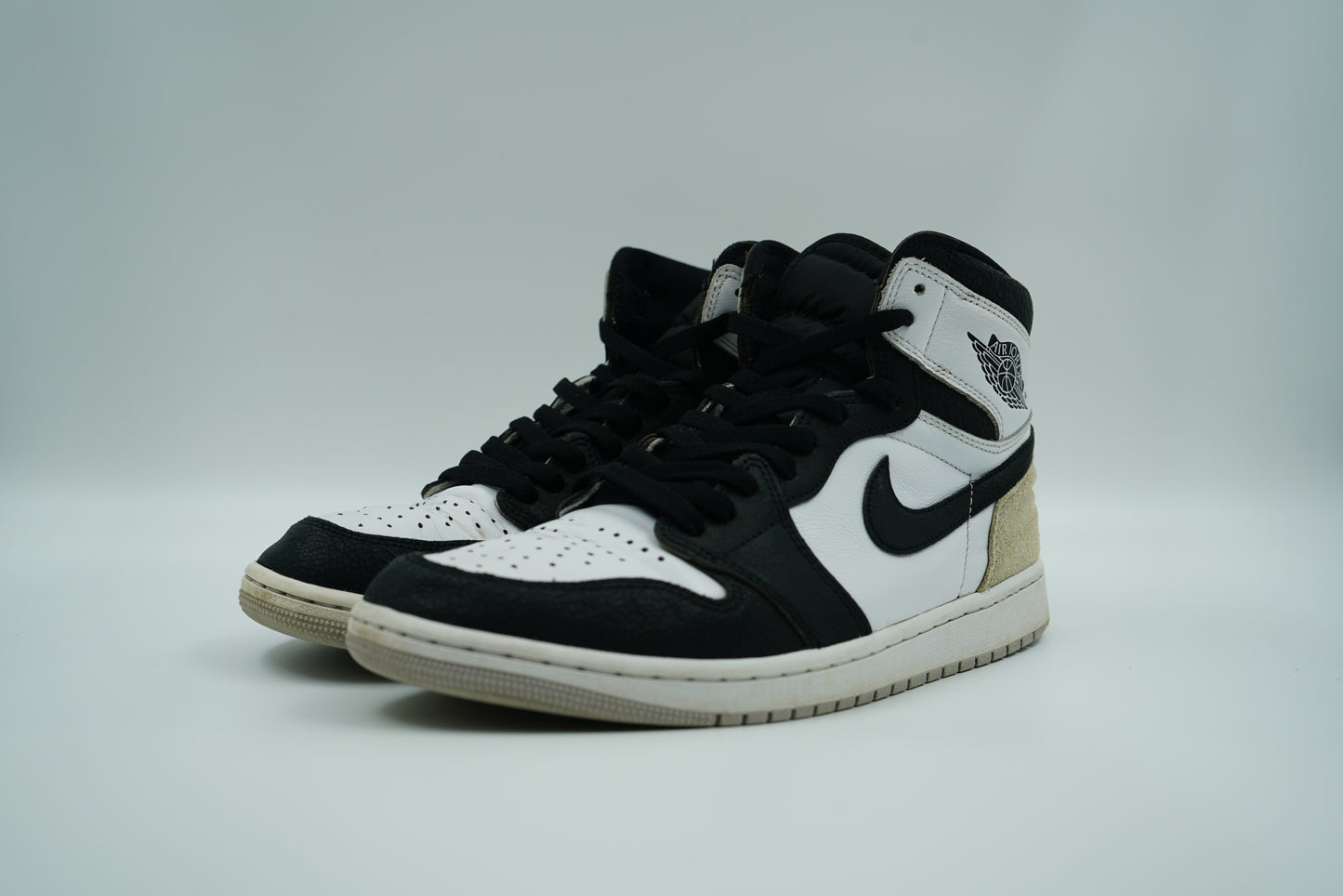 Air Jordan 1 Retro High OG Stage Haze