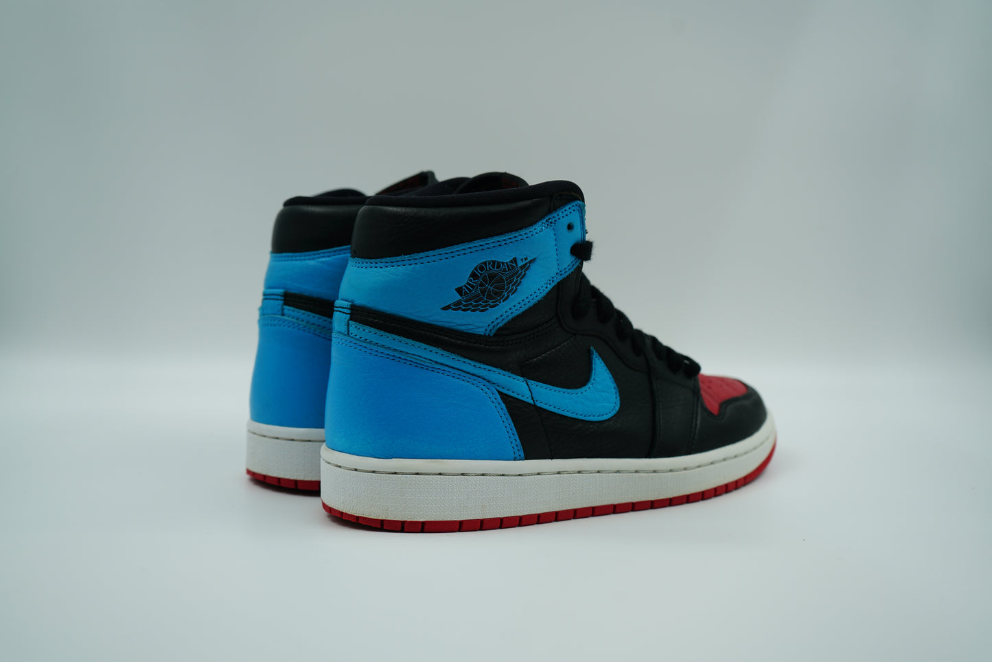 Air Jordan 1 High OG UNC to Chicago