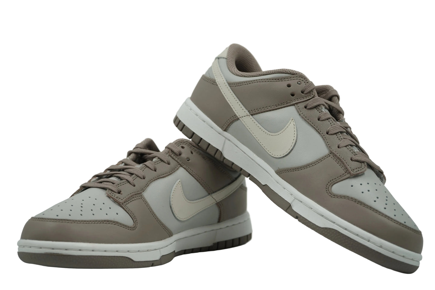 Dunk Low Moon Fossil