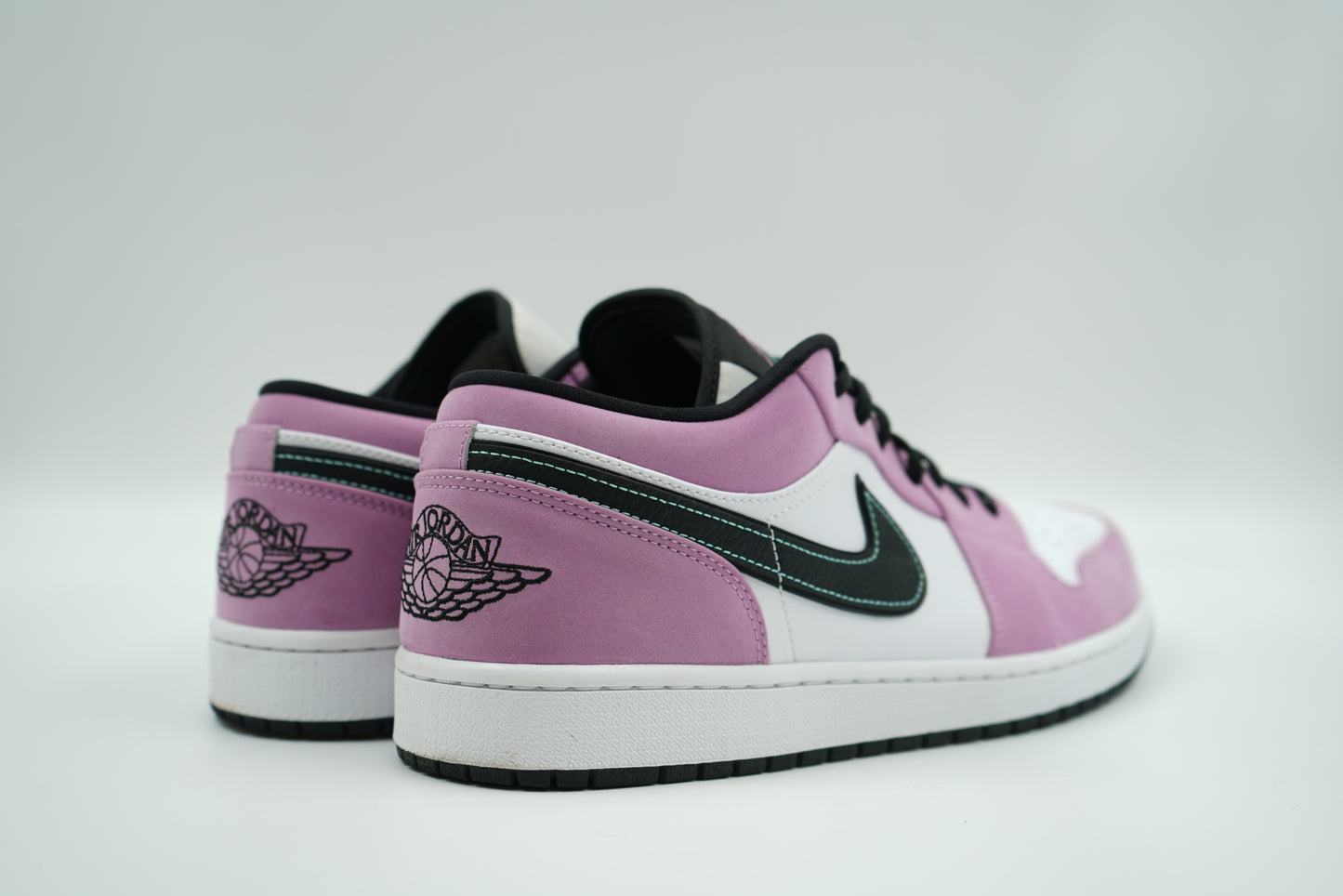 Air Jordan 1 Low Violet Shock White Black (Pre-owned)