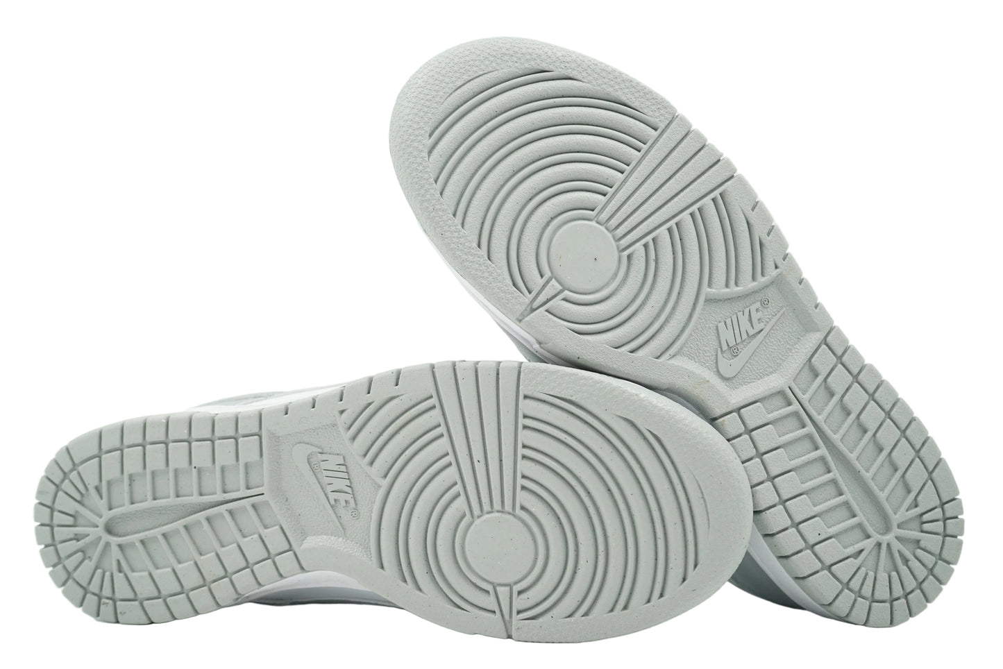 Dunk Low Next Nature Light Smoke Grey