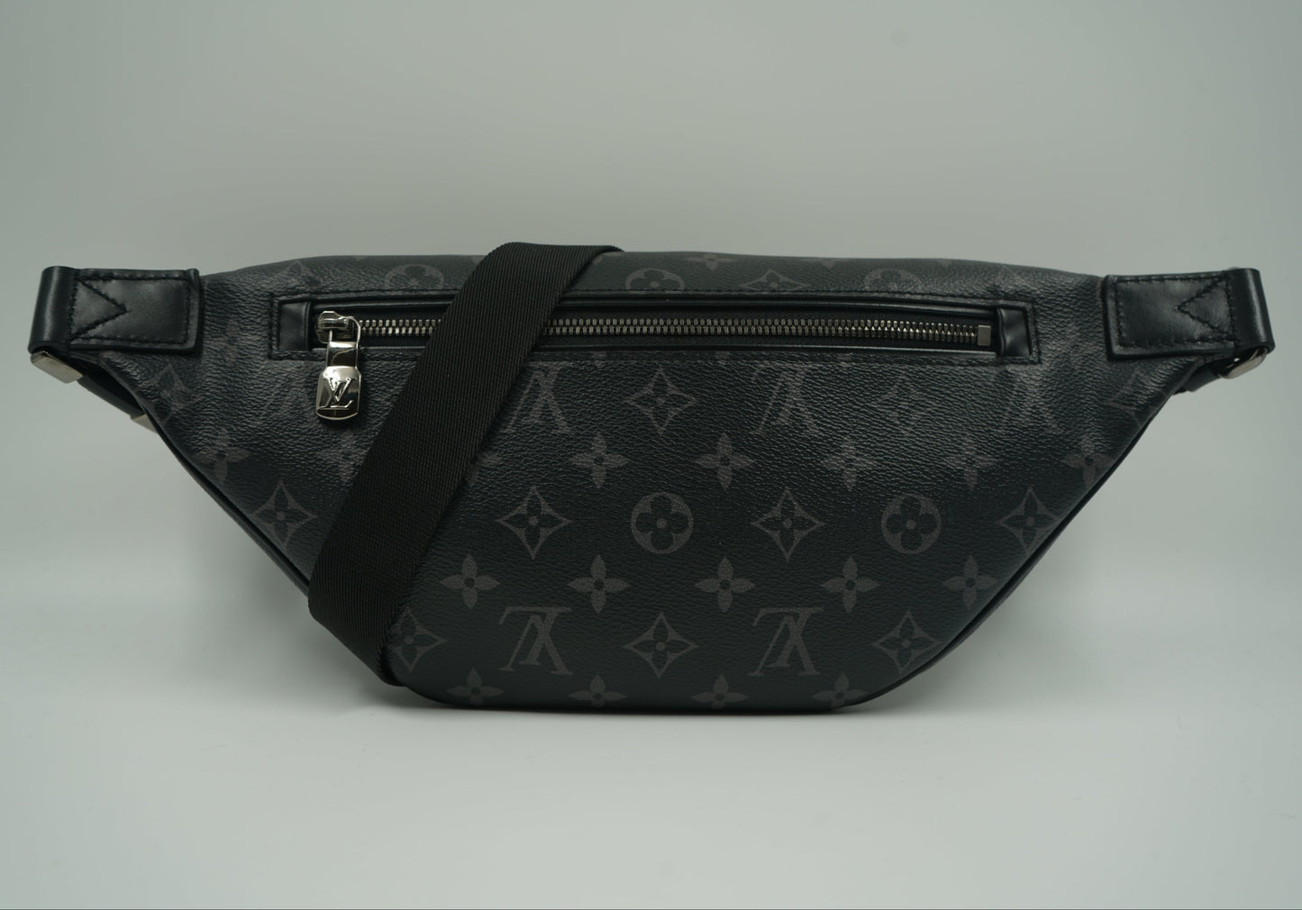 Louis Vuitton Crossbody Discovery Bumbag