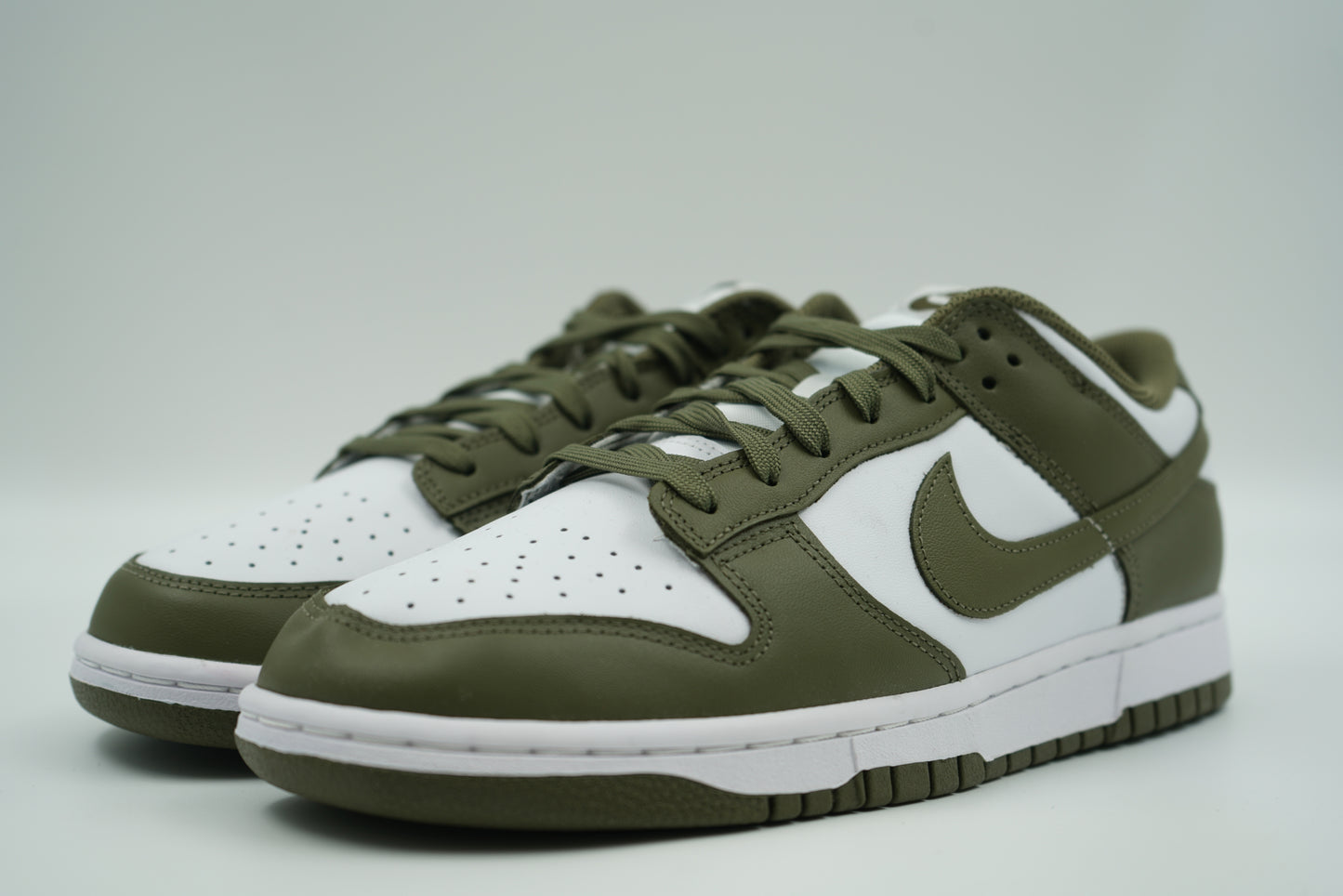 Dunk Low Medium Olive