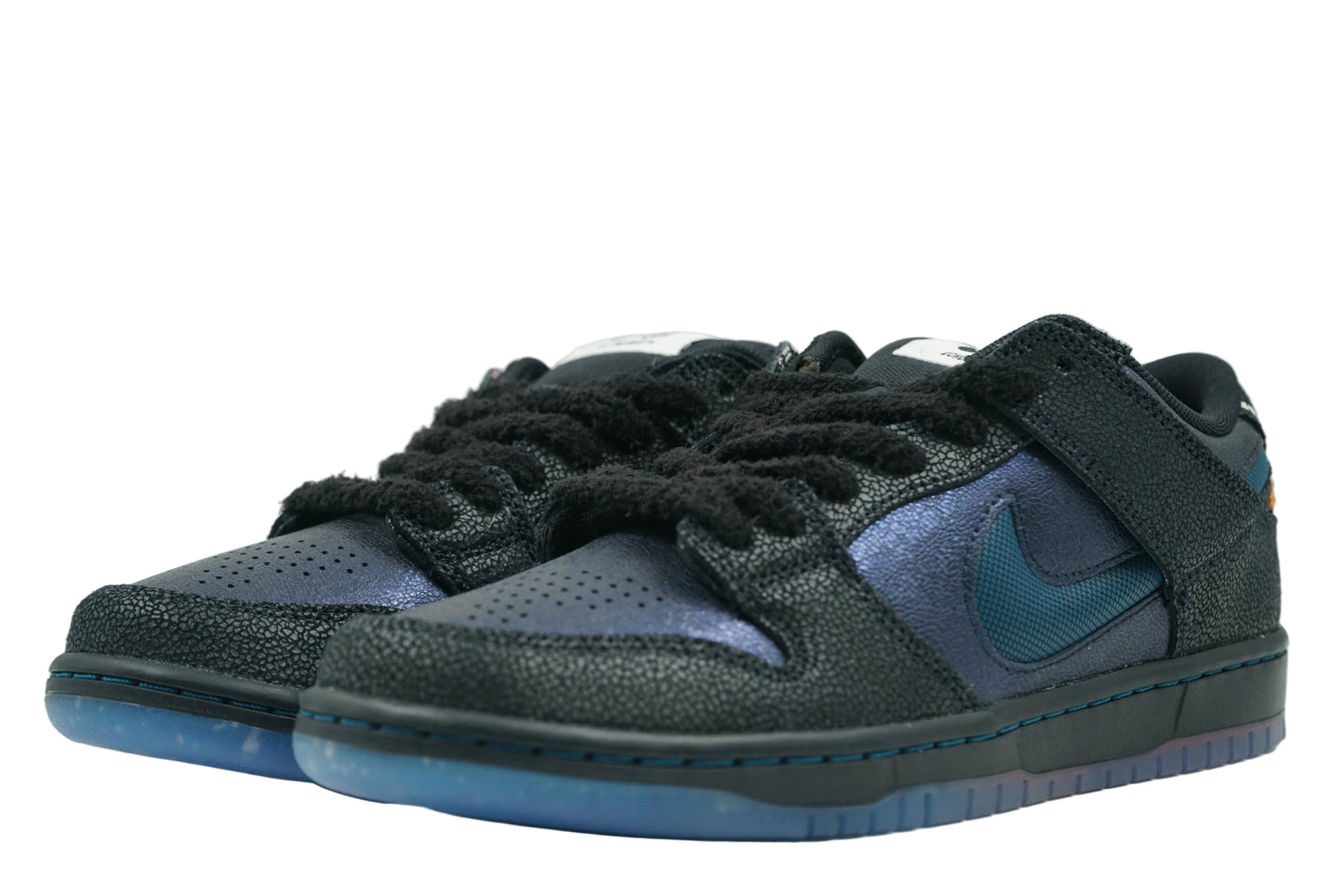 SB Dunk Low Pro Bluetile Skateboards