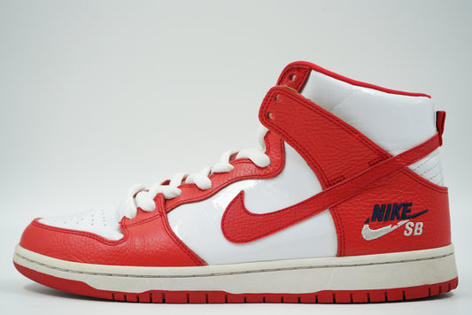 SB Dunk High Future Court Red