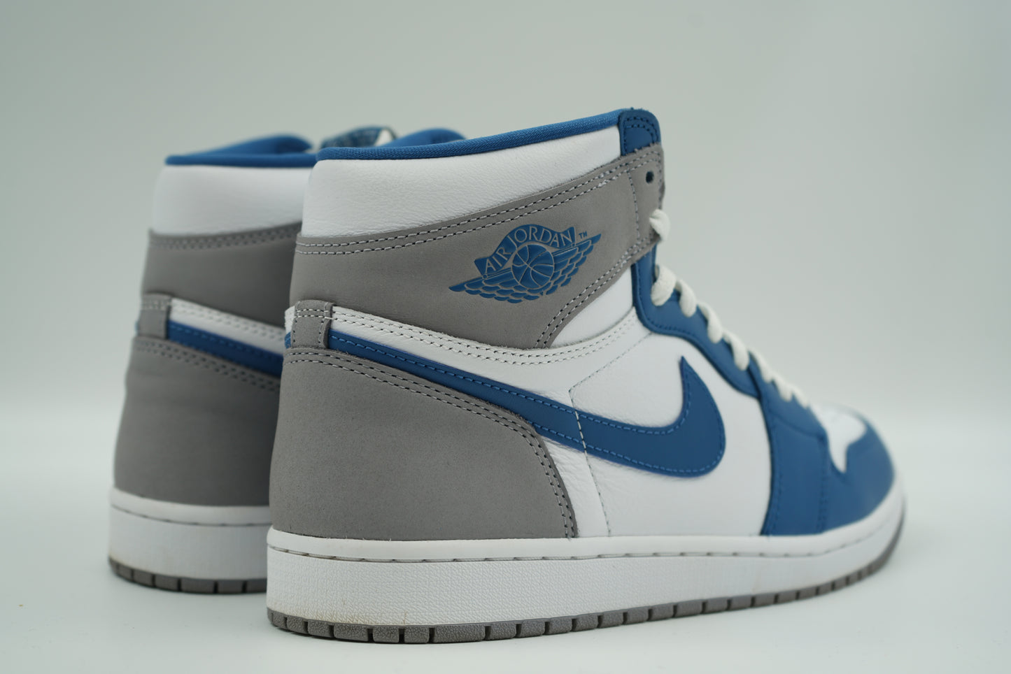 Air Jordan 1 High OG True Blue