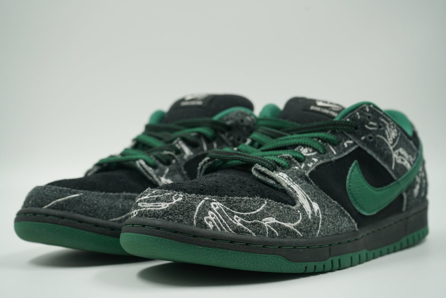 SB Dunk Low THERE Skateboards