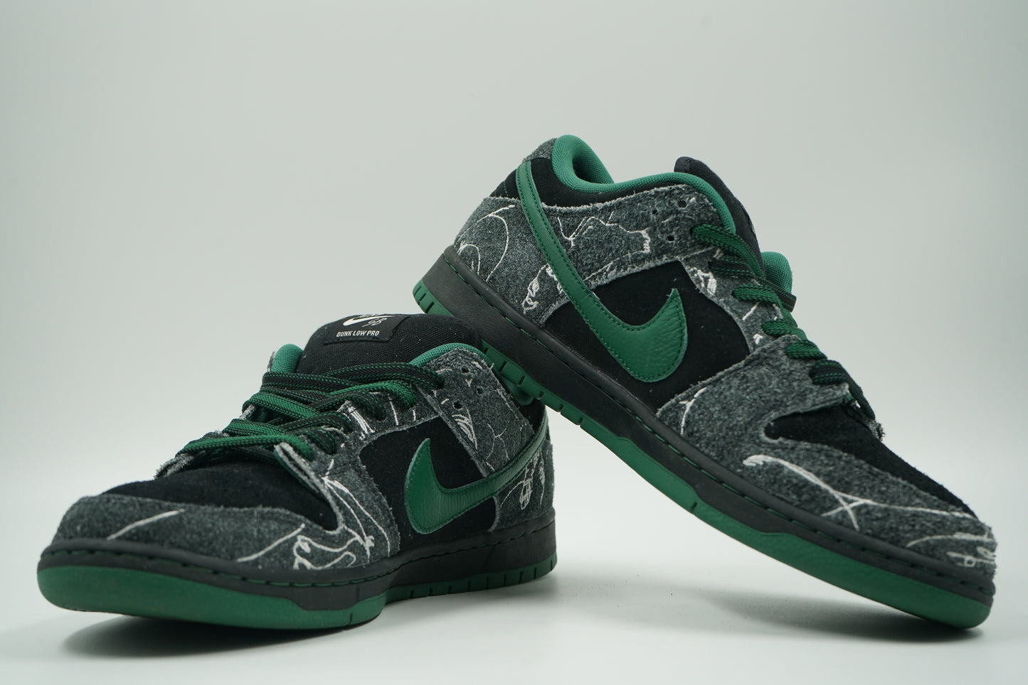 SB Dunk Low THERE Skateboards