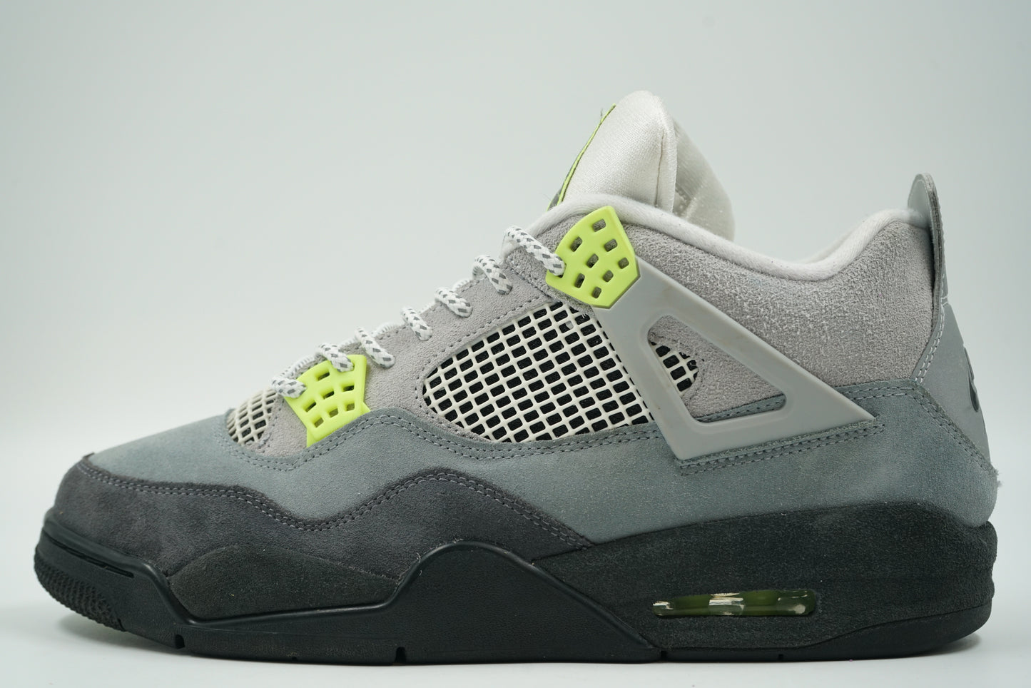 Air Jordan 4 Retro 95 Neon