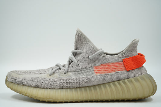 Yeezy Boost 350 V2 Tail Light