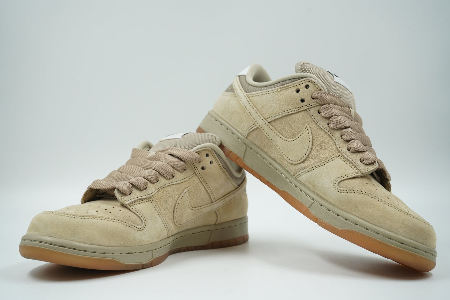 SB Dunk Low Pro B Parachute Beige