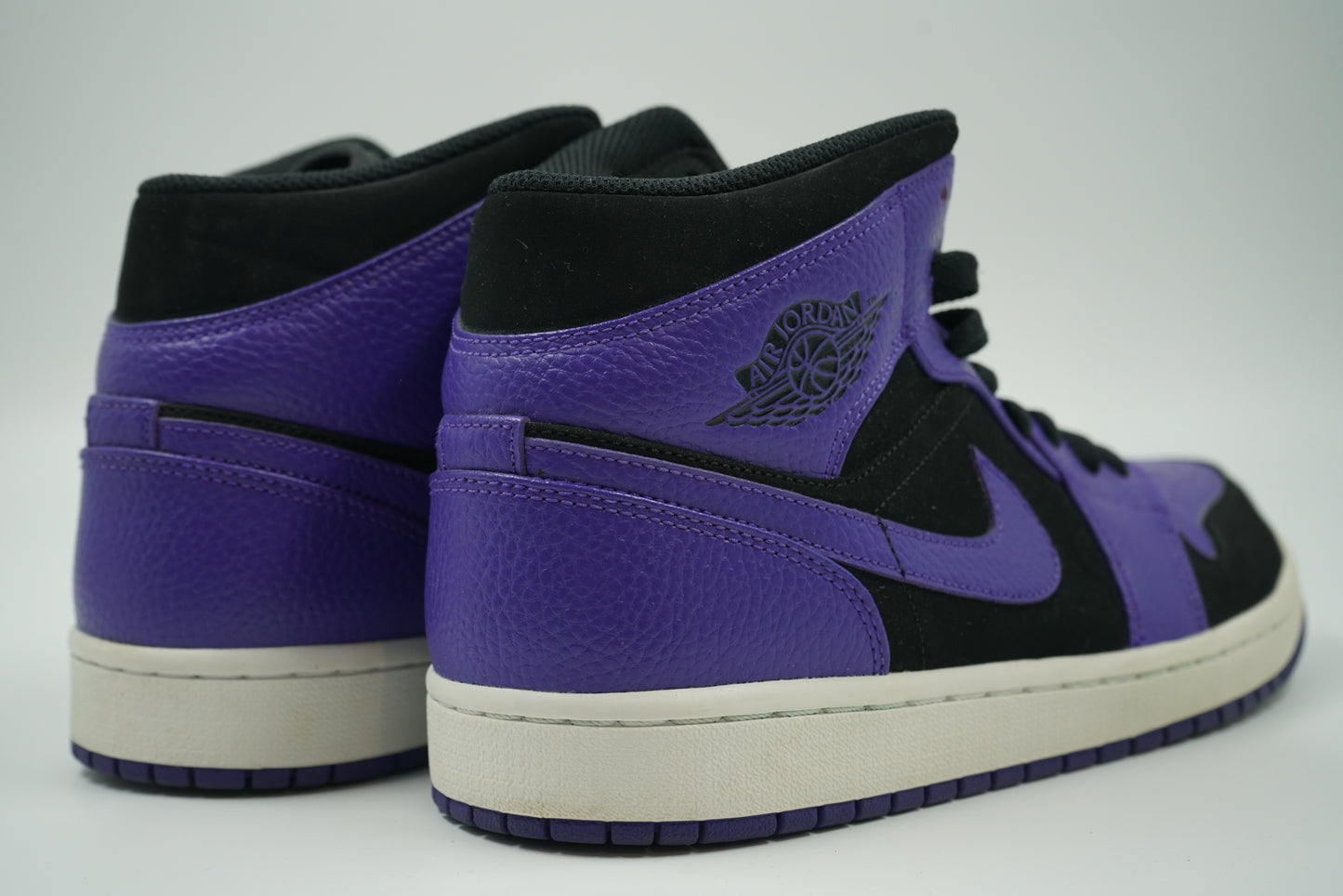 Air Jordan 1 Mid Black Dark Concord