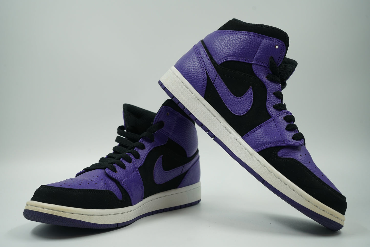 Air Jordan 1 Mid Black Dark Concord