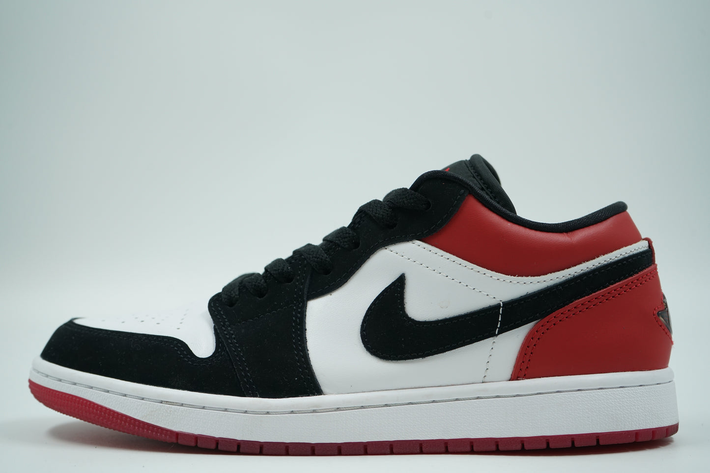 Air Jordan 1 Low Black Toe