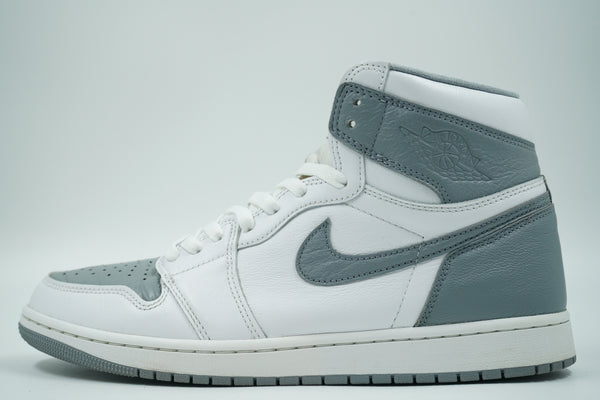 Air Jordan 1 Retro High Stealth