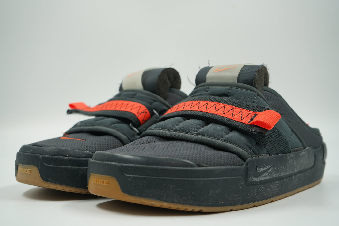 Offline Anthracite Electro Orange