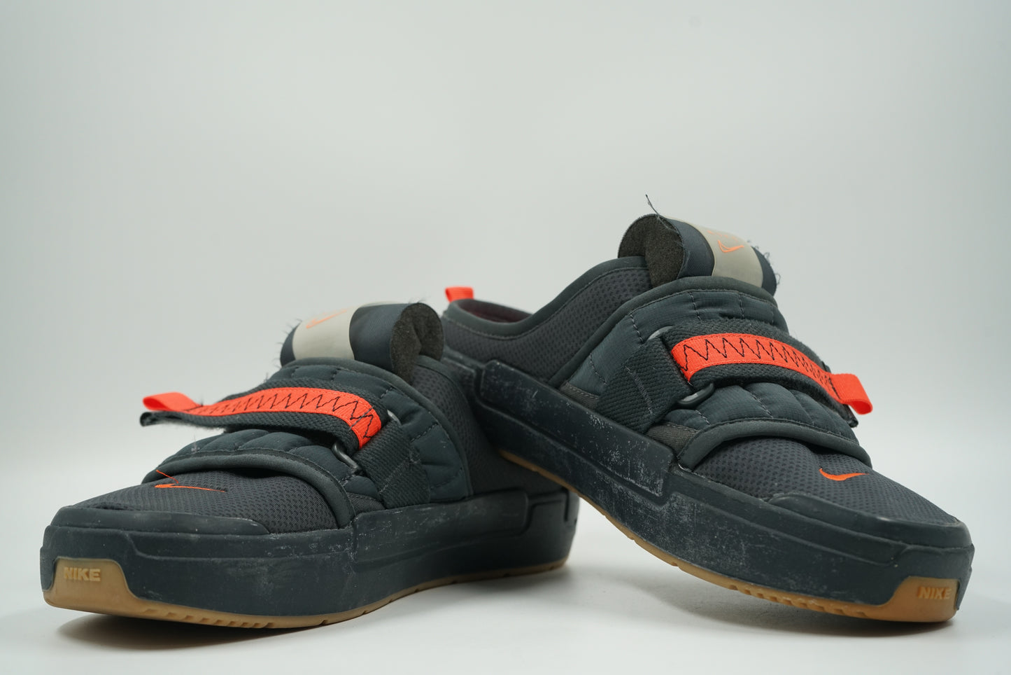 Offline Anthracite Electro Orange