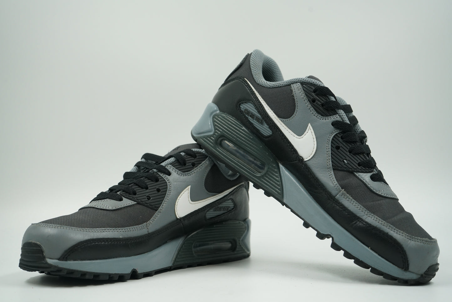 Air Max 90 Gore-Tex Dark Smoke Grey