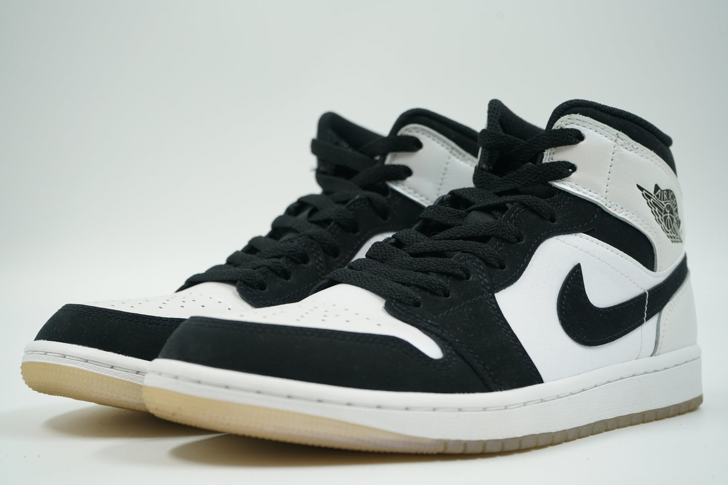 Air Jordan 1 Mid Diamond
