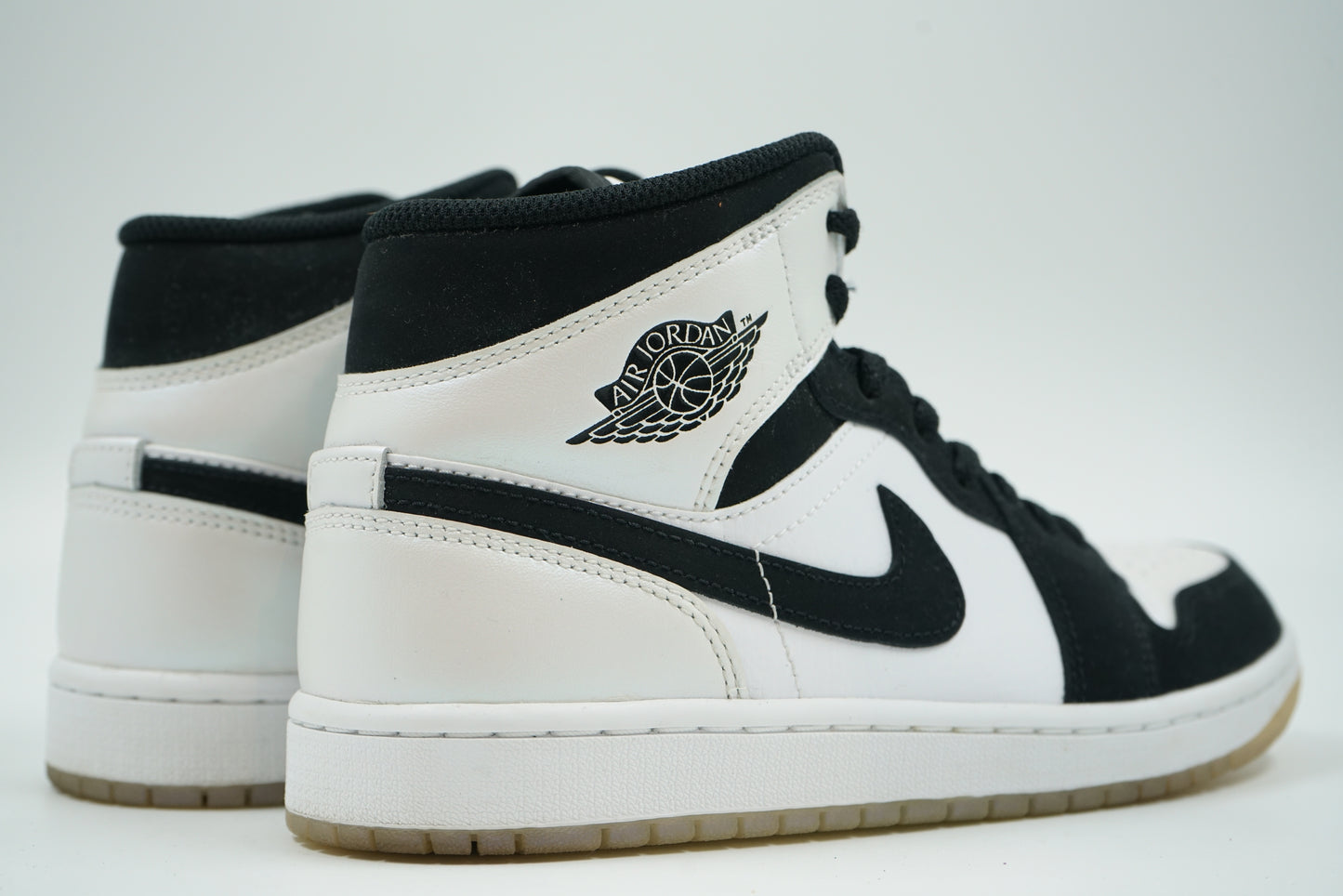 Air Jordan 1 Mid Diamond