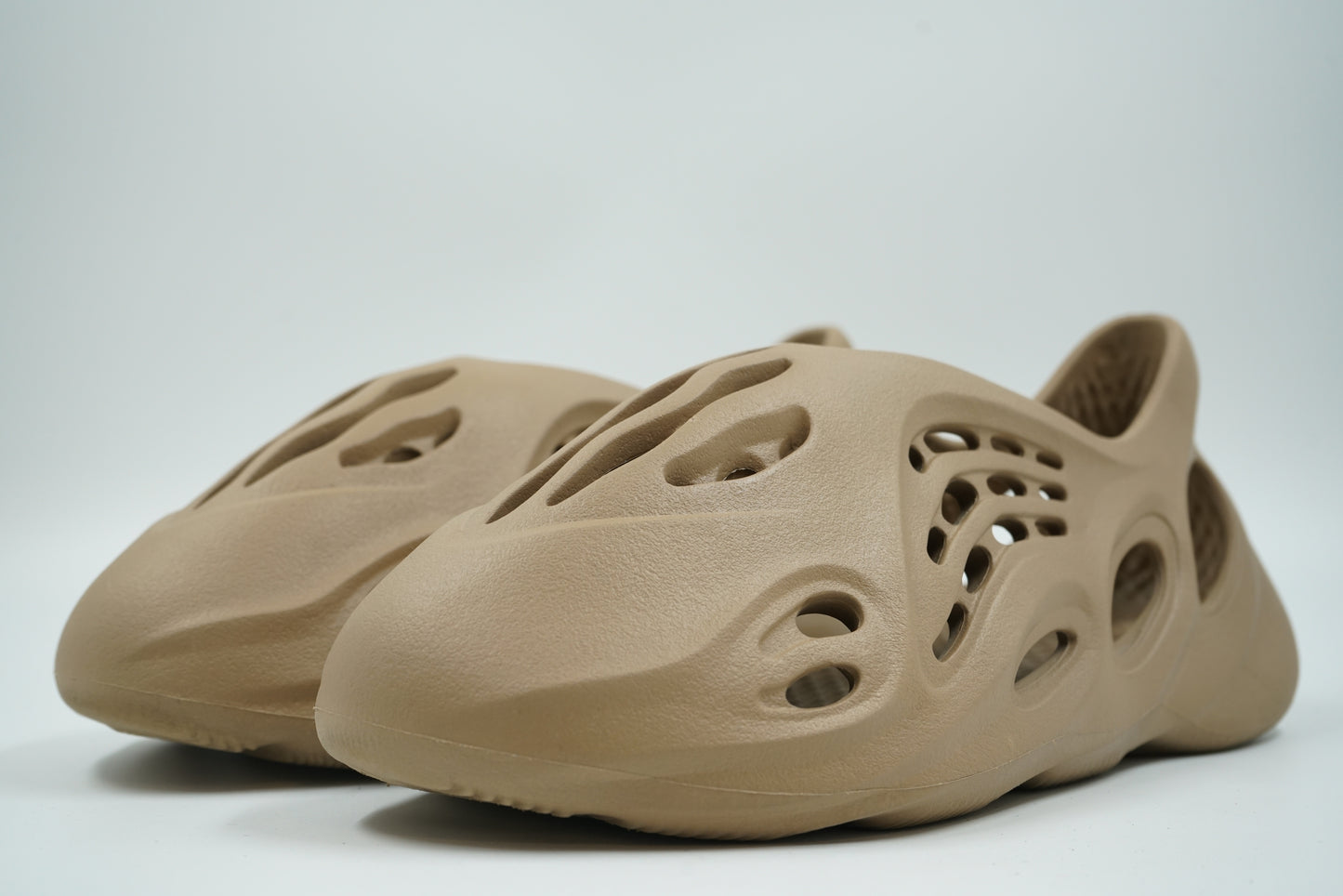 Yeezy Foam Runner Clay Taupe
