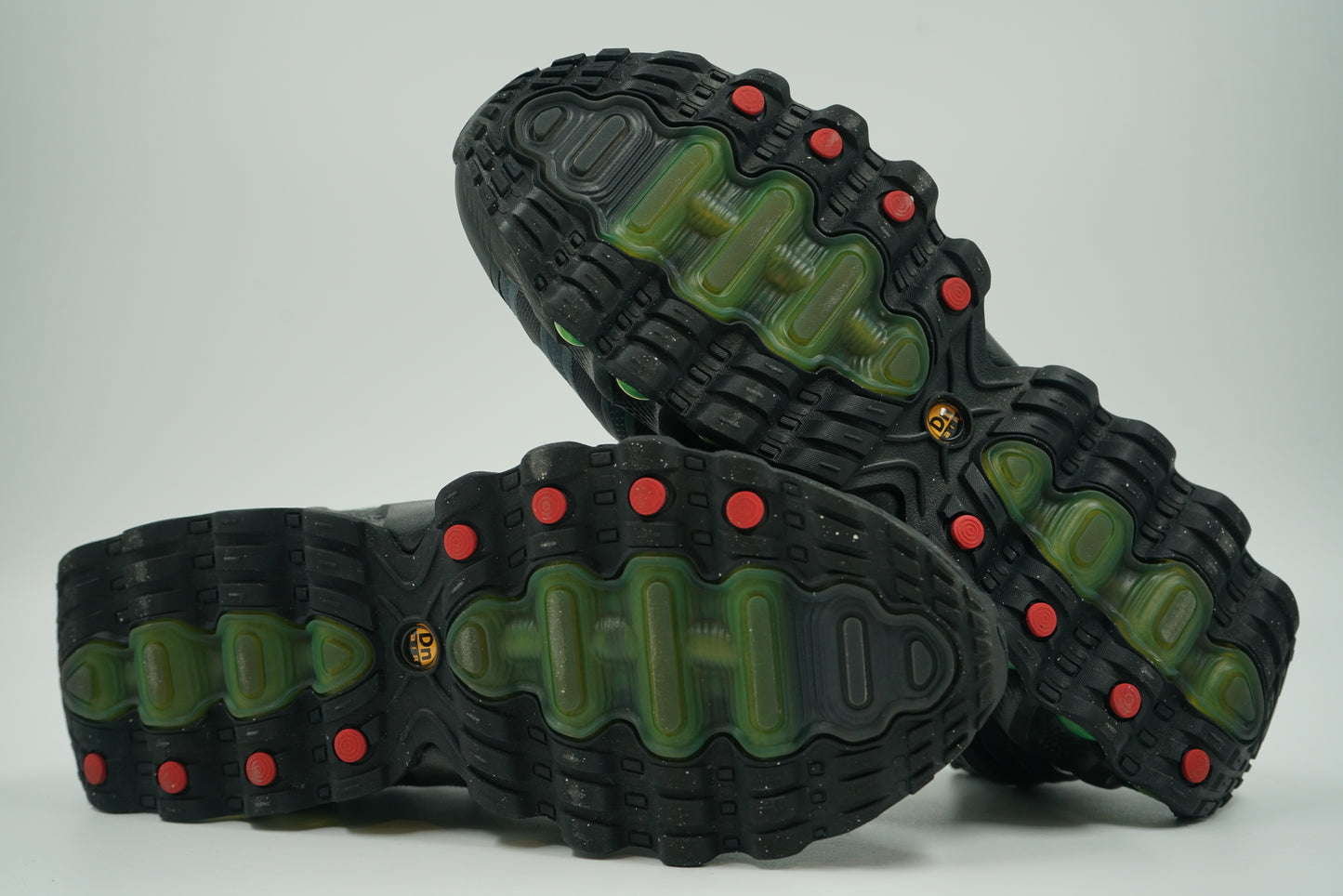 Air Max Dn8 Black Volt