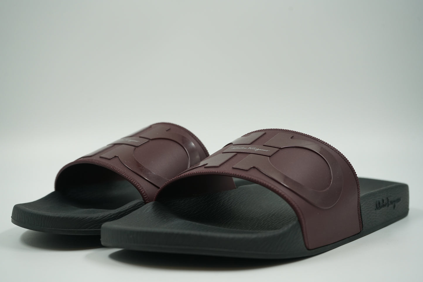Salvatore Ferragamo Maroon/Black Slides