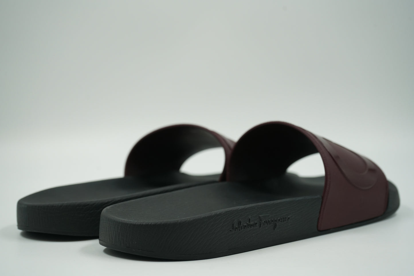 Salvatore Ferragamo Maroon/Black Slides