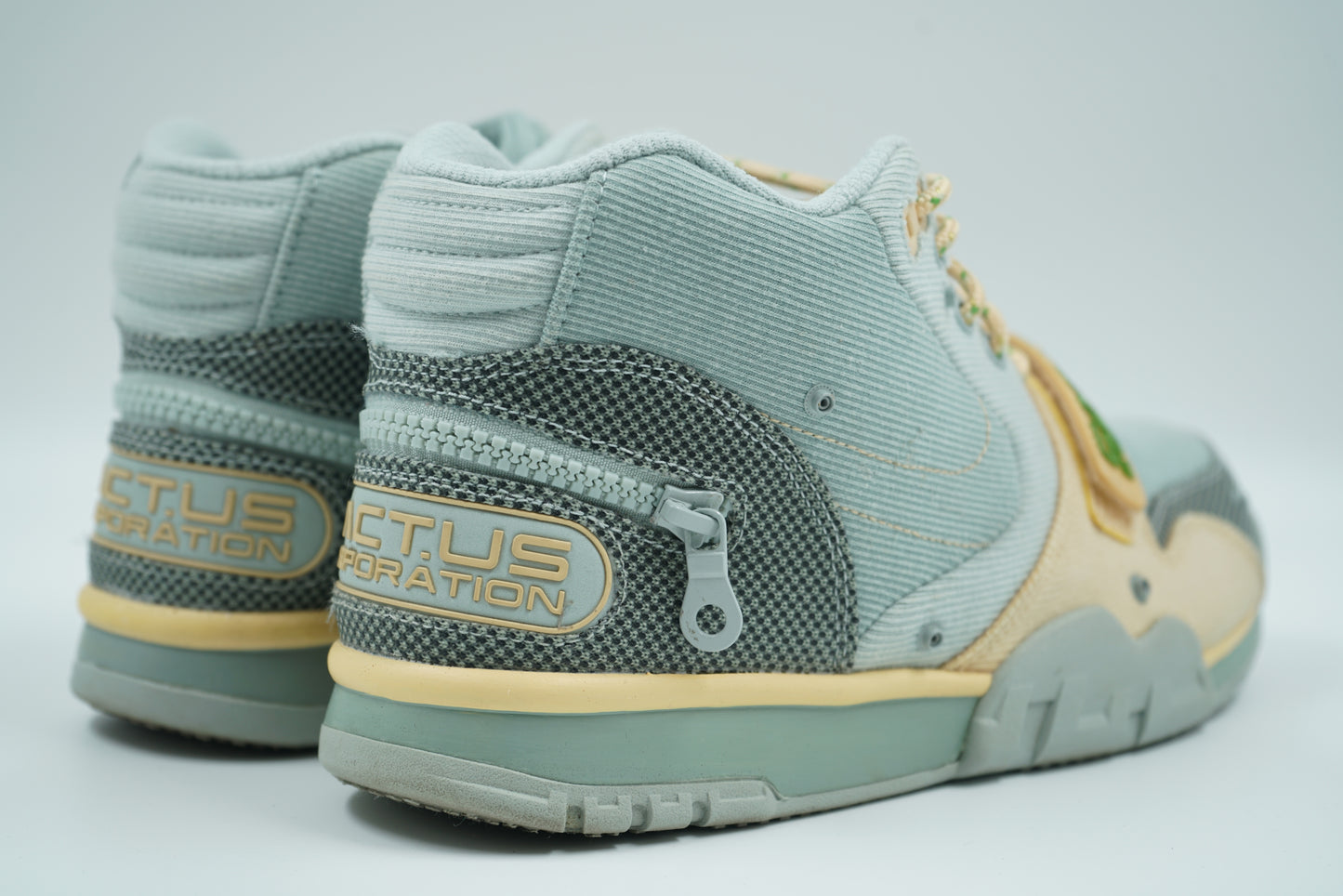 Air Trainer 1 Travis Scott Grey Haze