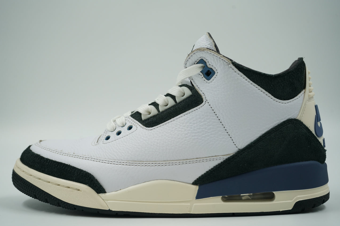 Air Jordan 3 Retro A Ma Maniere Diffused Blue
