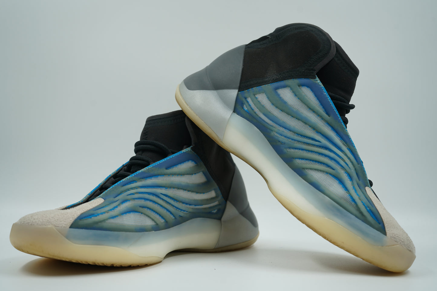 Yeezy Qntm Frozen Blue