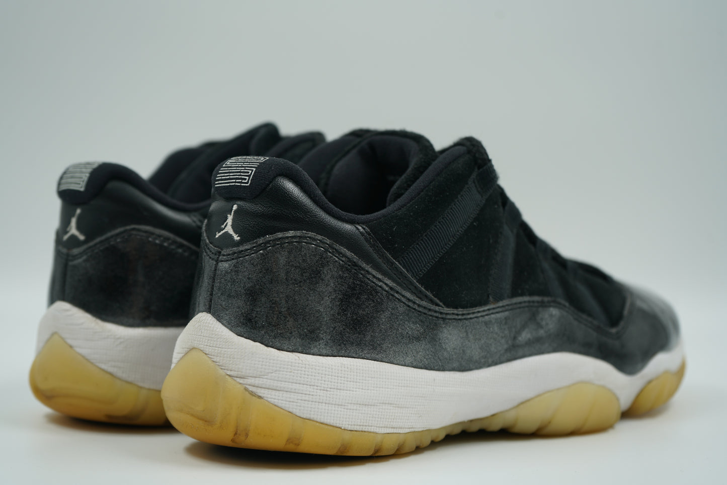 Jordan 11 Low Barons