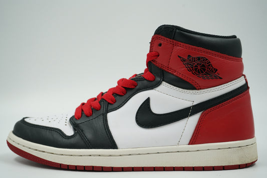Air Jordan 1 Retro Black Toe