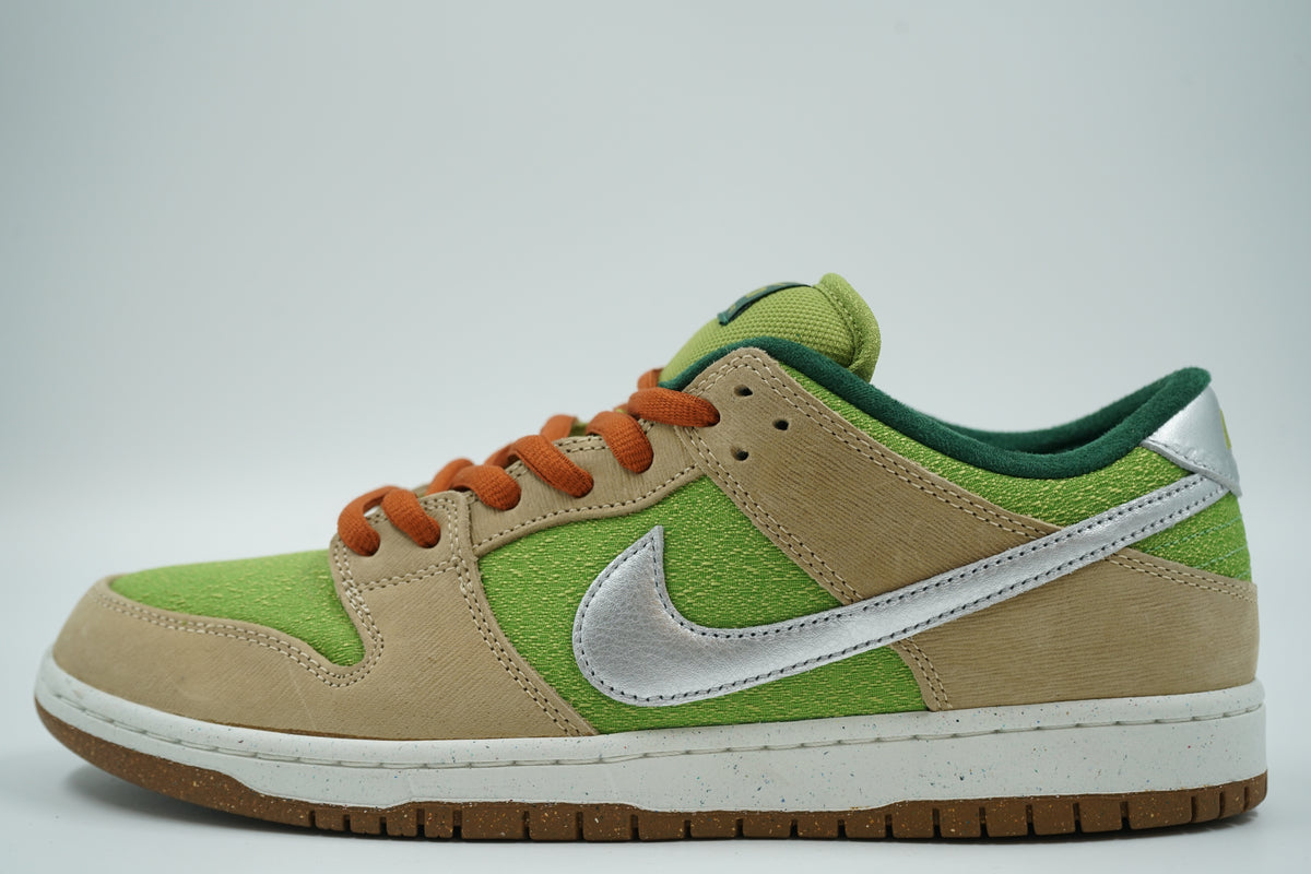 SB Dunk Low Escargot