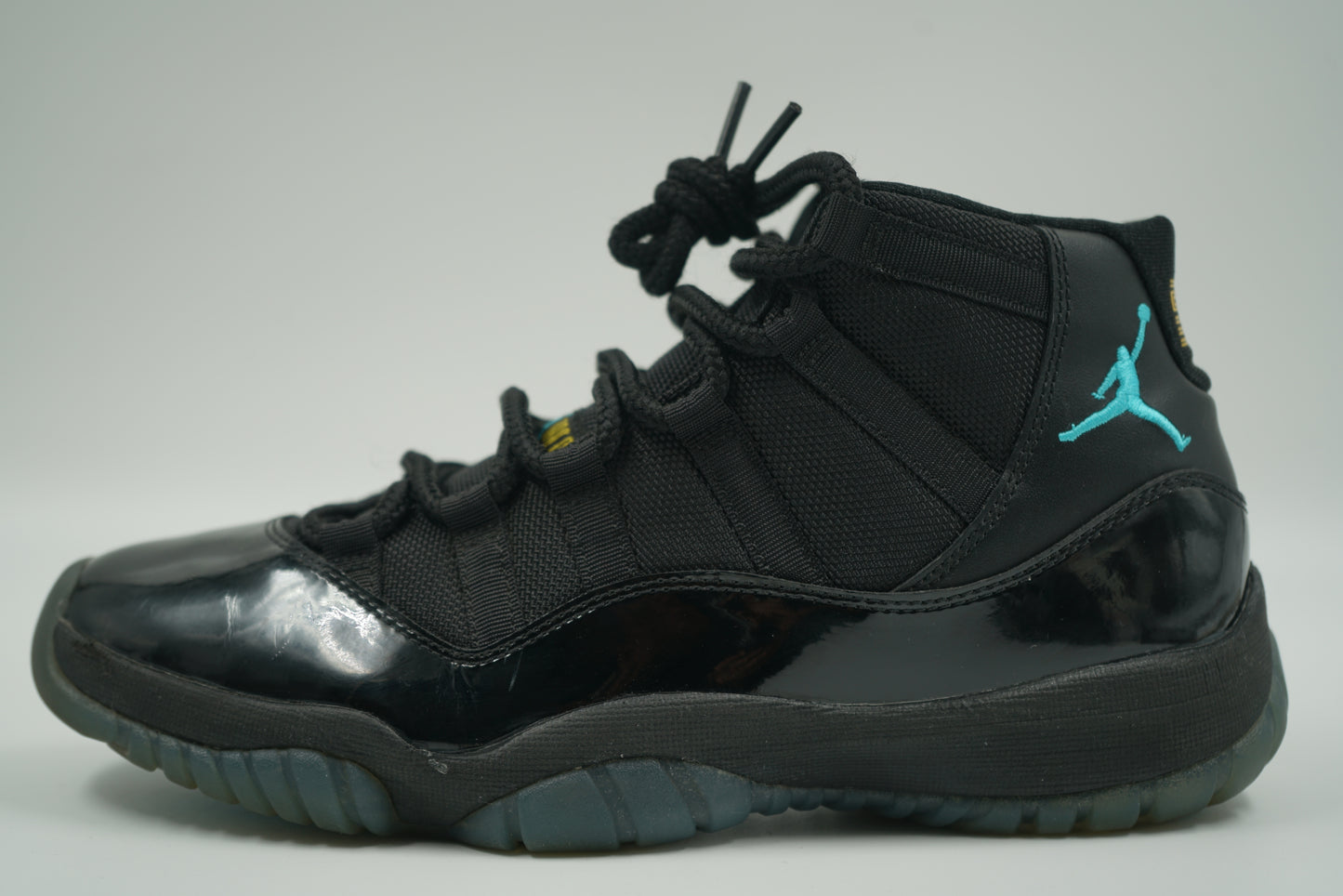 Air Jordan 11 Gamma Blue