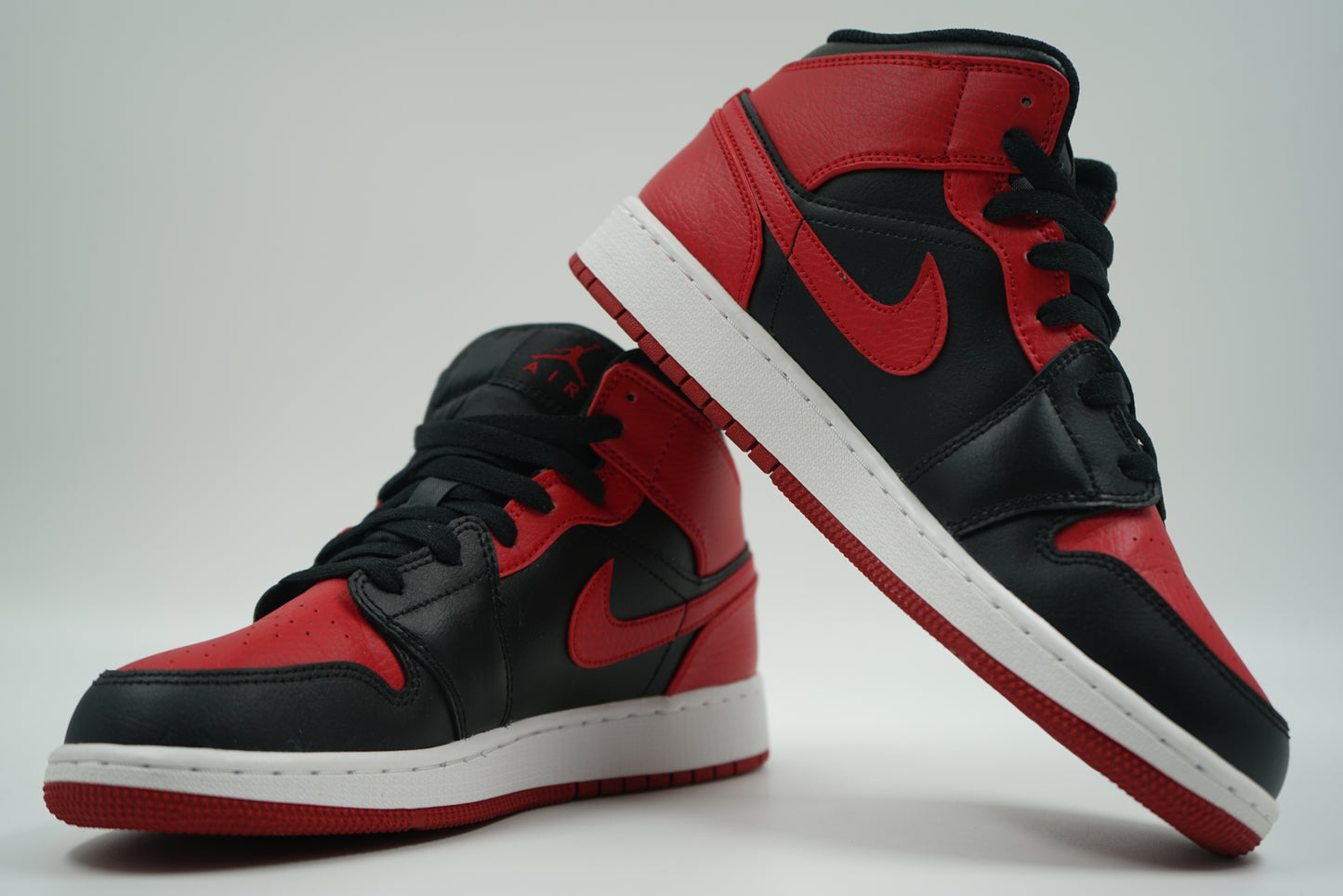 Air Jordan 1 Mid Banned