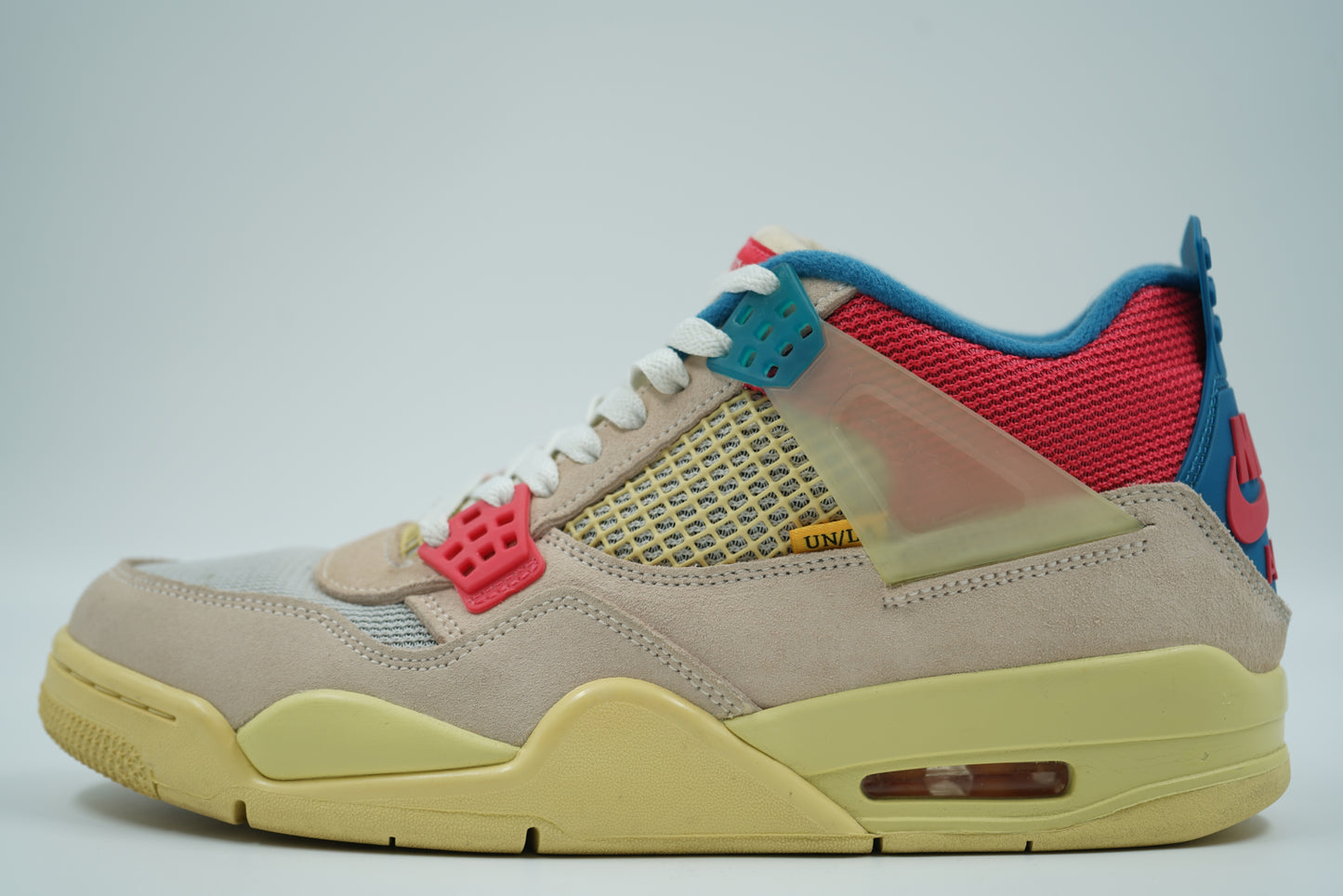 Air Jordan 4 Union Guava