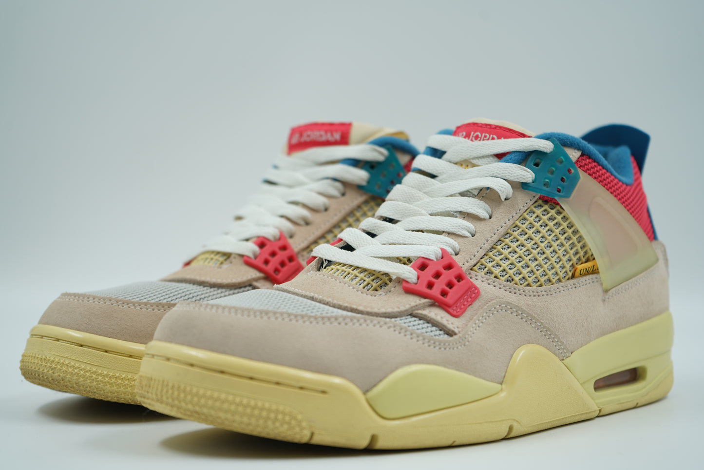 Air Jordan 4 Union Guava