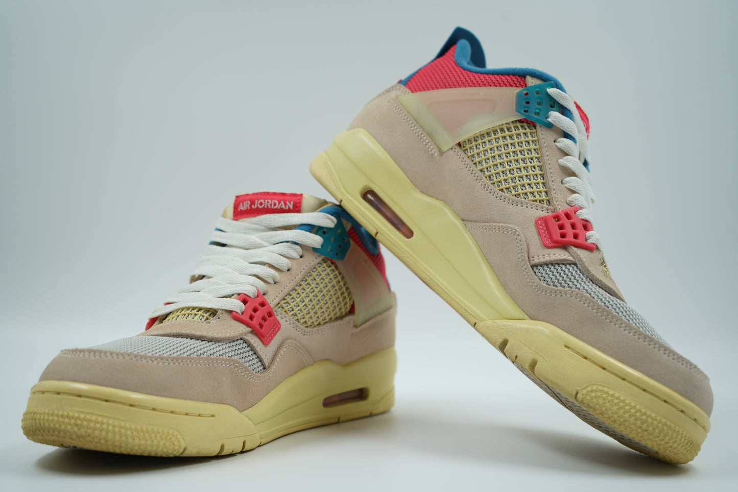 Air Jordan 4 Union Guava